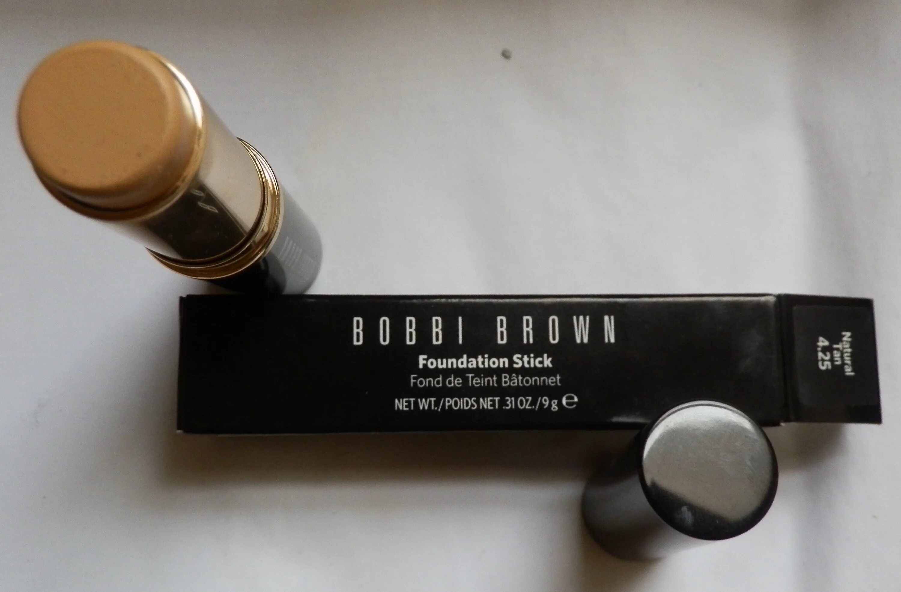 Bobbi brown stick. Bobbi Brown Stick Foundation. Тональный стик Бобби Браун. Bobbi Brown стик тональный 3.5. Бобби Браун n-42 being Skin Foundation Stick.