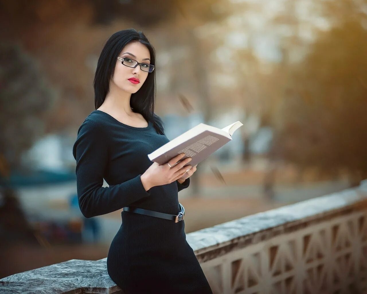 Умная девушка нравится. Умная девушка. девушка в очках. интеллигентная женщина. красивые девушки в очках.