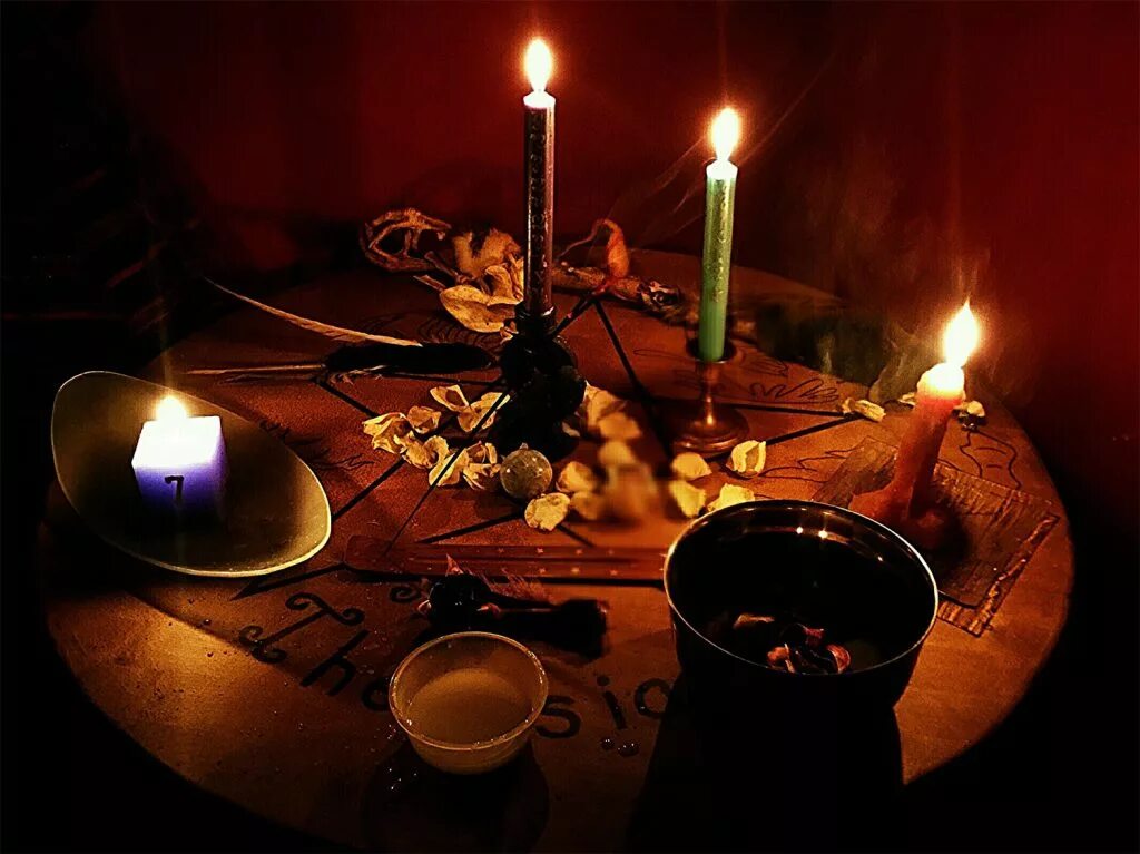 Свечи портят пост. Ритуальные свечи. Магия ритуалы. Ритуалы со свечами. Магические свечи.