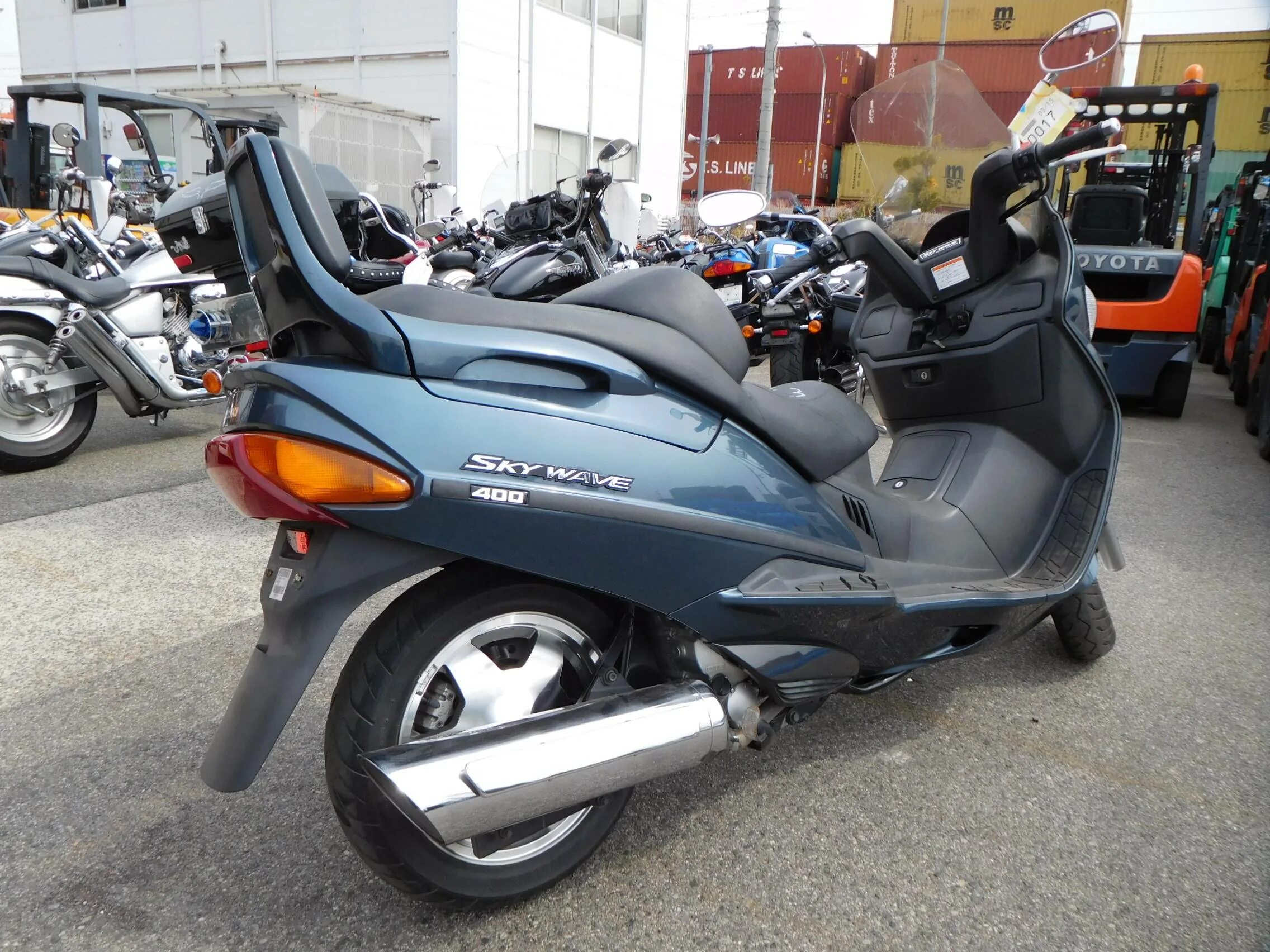 Skywave 400. Suzuki burgman (skywave) 400. suzuki skywave 400. скутер suzuki skywave 400. макси скутер сузуки скайвэй 400.