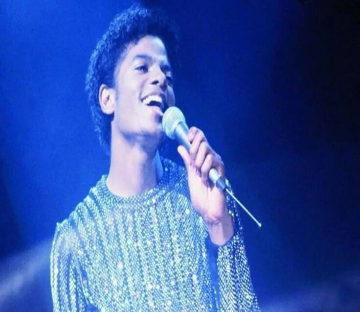 Michael jackson concert. Роки джексон. Фото майкла джексона в 1979. Роки джексон. Michael vernon robinson car designer.