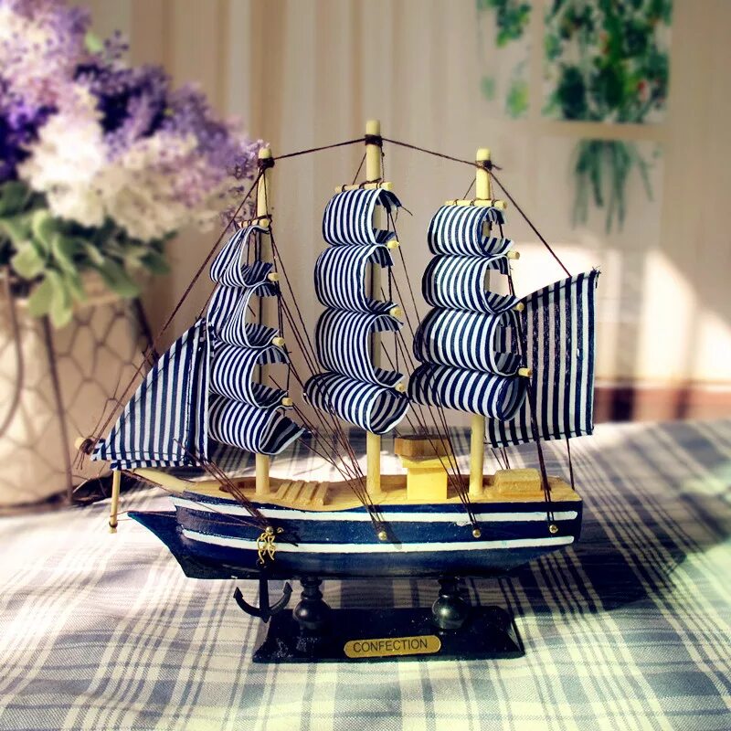Корабли украшены. Модель корабля. Поделка корабль. Корабль декор. Корабль из дерева.