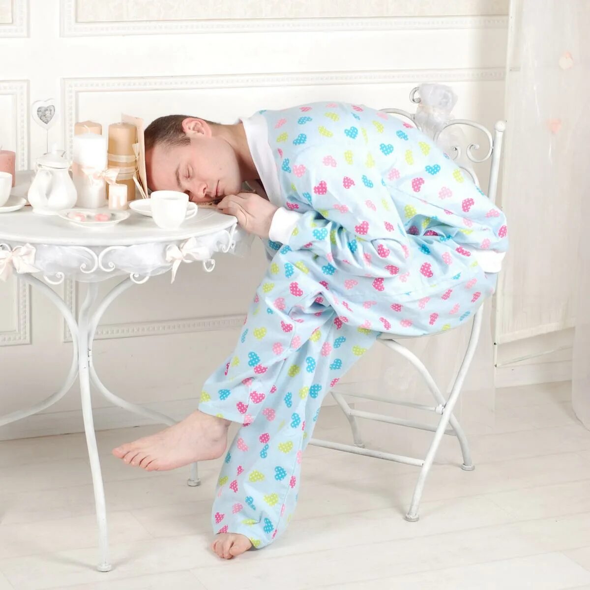Прийти в пижаме. Пижама для сна. Пижама смешная. Фотосессия в пижаме. Пижама для девочки.