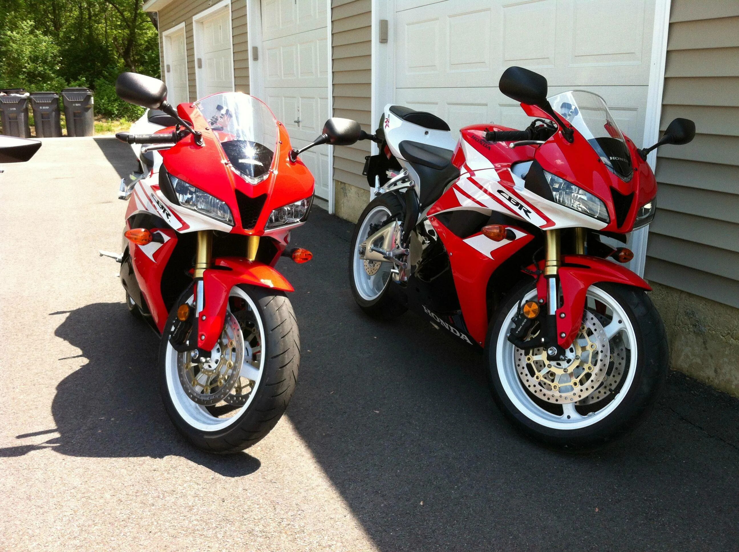 Купить мотоцикл хонда 600. Хонда СБР 600рр. Honda cbr600rr Red. Honda cbr600rr White. Honda CBR 600.