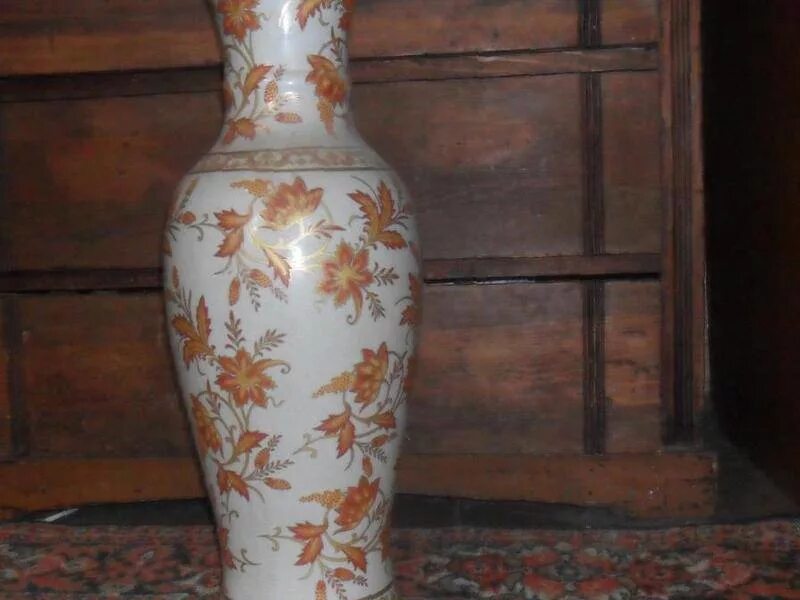 Вазы бу. Ваза напольная метелица ссср. Большие парные вазы клуазоне. Продам вазу. Вазы бу.