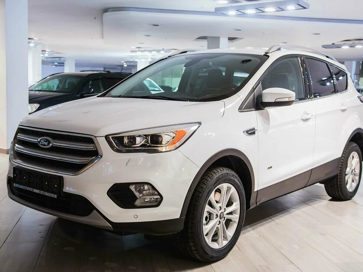 Форд Куга 2018. Форд Куга 2018 белый. Ford Kuga 2 2018. Форд Куга 2018 серебро.