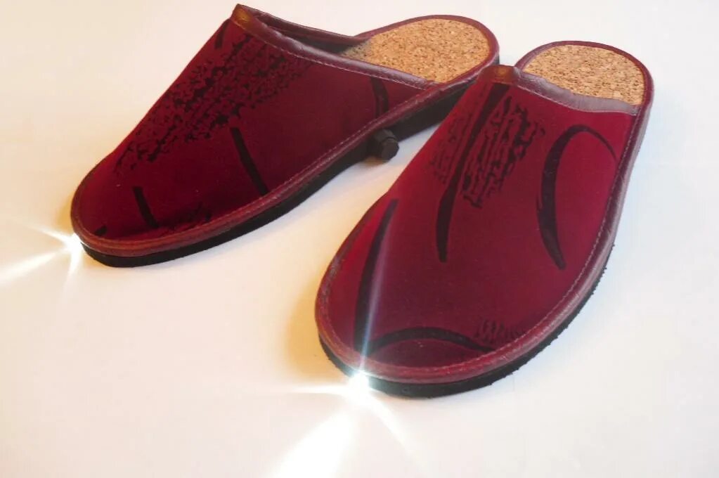 Домашние тапочки смайлики. Домашние тапки с львами. Тапочек со. Тапочки домашние звери. Мульти-пульти / тапочки "шрек".