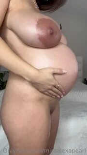 Onlyfans.com - Alexa Pearl - Pregnant Belly Oiling.