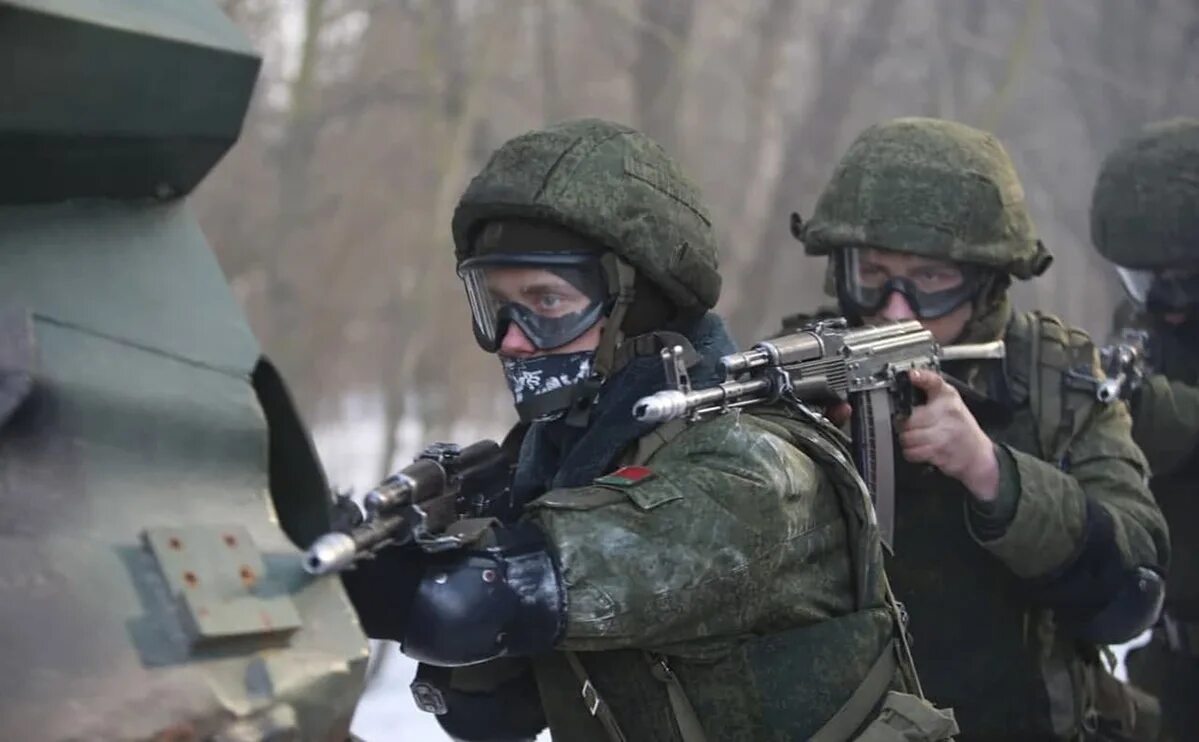 Франция ведет войска на украину. Форма вс Белоруссии 2022. Боевые действия. Белорусские военные. Российская армия.