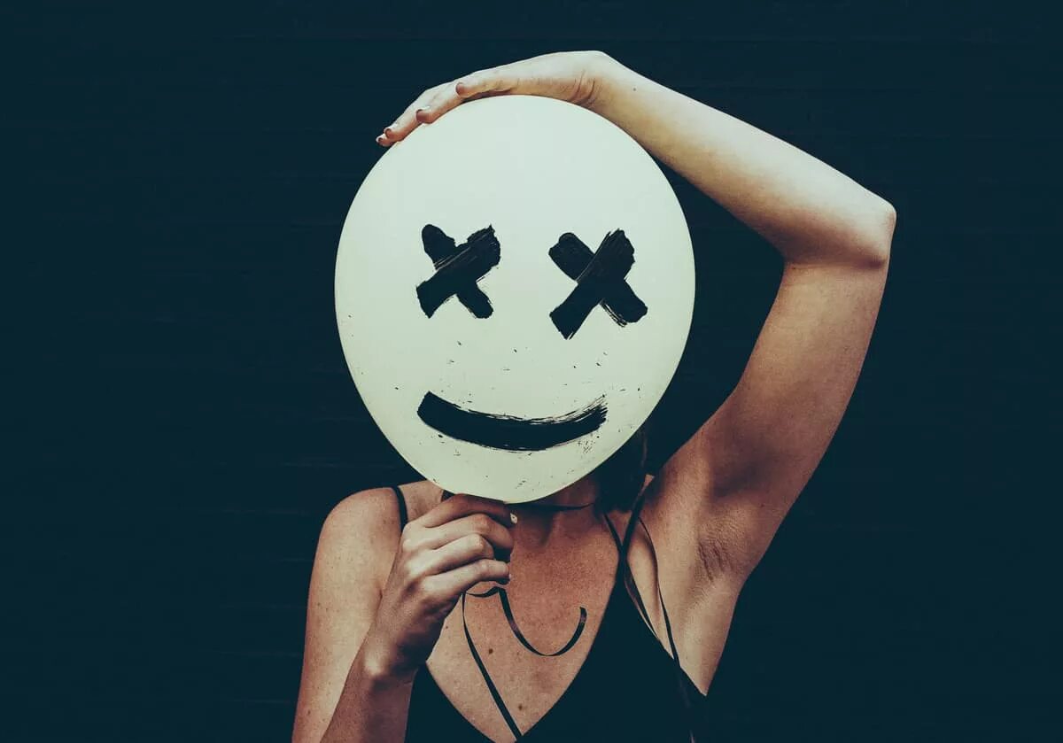 Tv girl hate yourself. Девочка cringe look. Пикчи для краша. Tv girl hate yourself. Lovers rock tv girl.