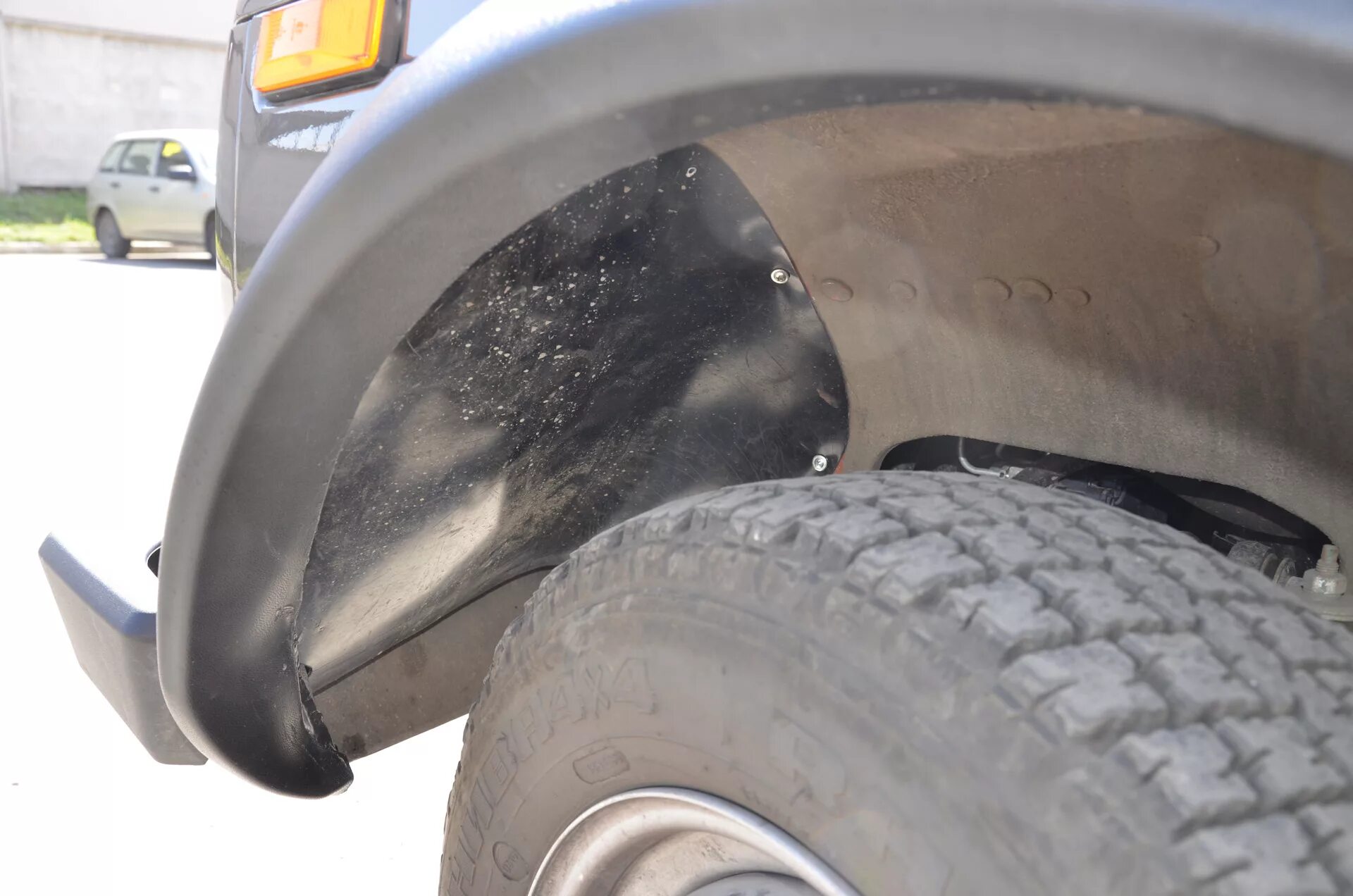 Передние подкрылки нива 2121. Подкрылки на ниву 21213. Комплект подкрылки на ниву 2121. Локера на ниву 21214 без саморезов. Подкрылки урбан.