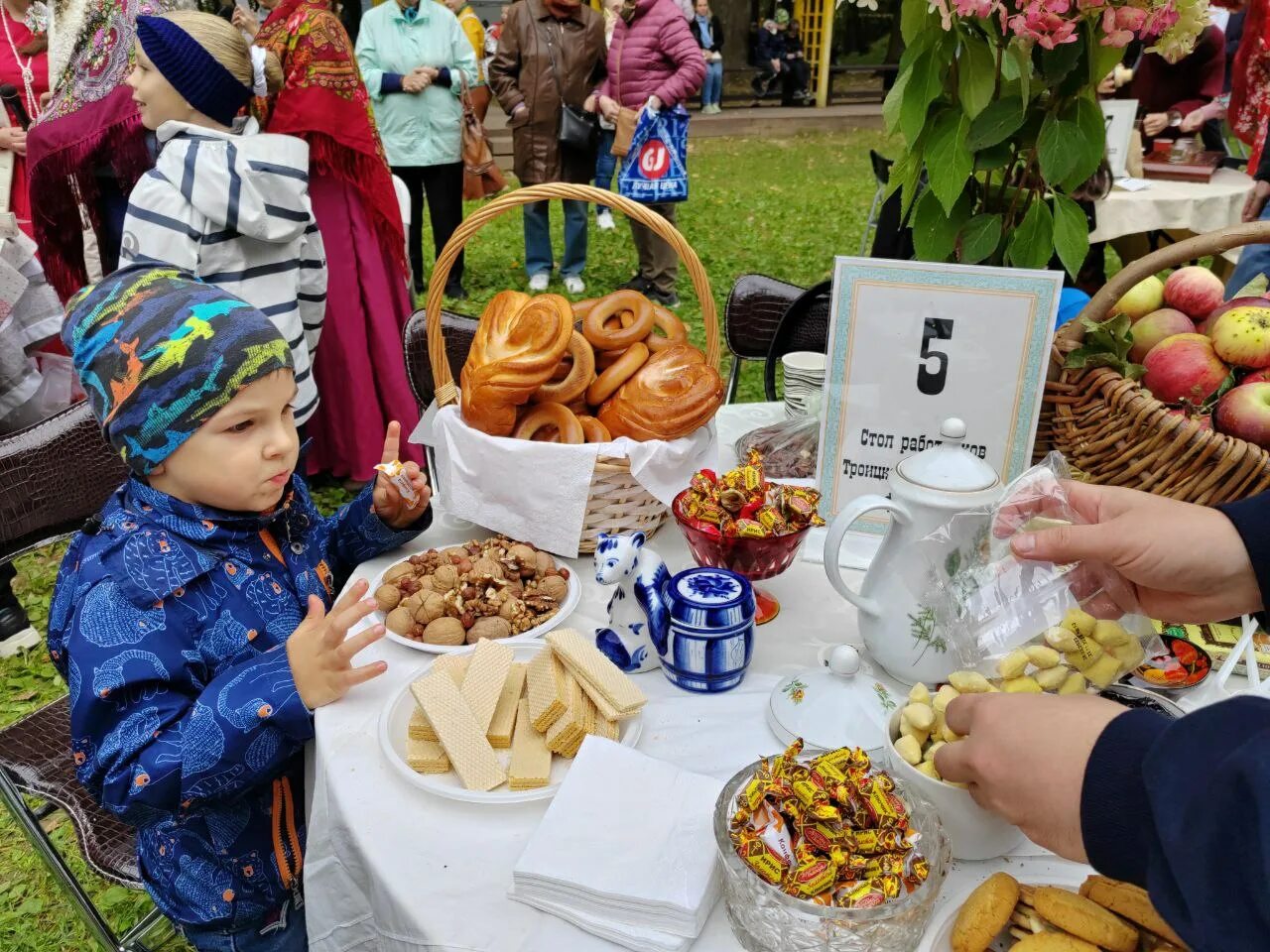 Выездное мероприятие с чаепитием. Фестиваль. Чайная площадка. Фестиваль московское чаепитие 2024 площадки. Фестиваль.
