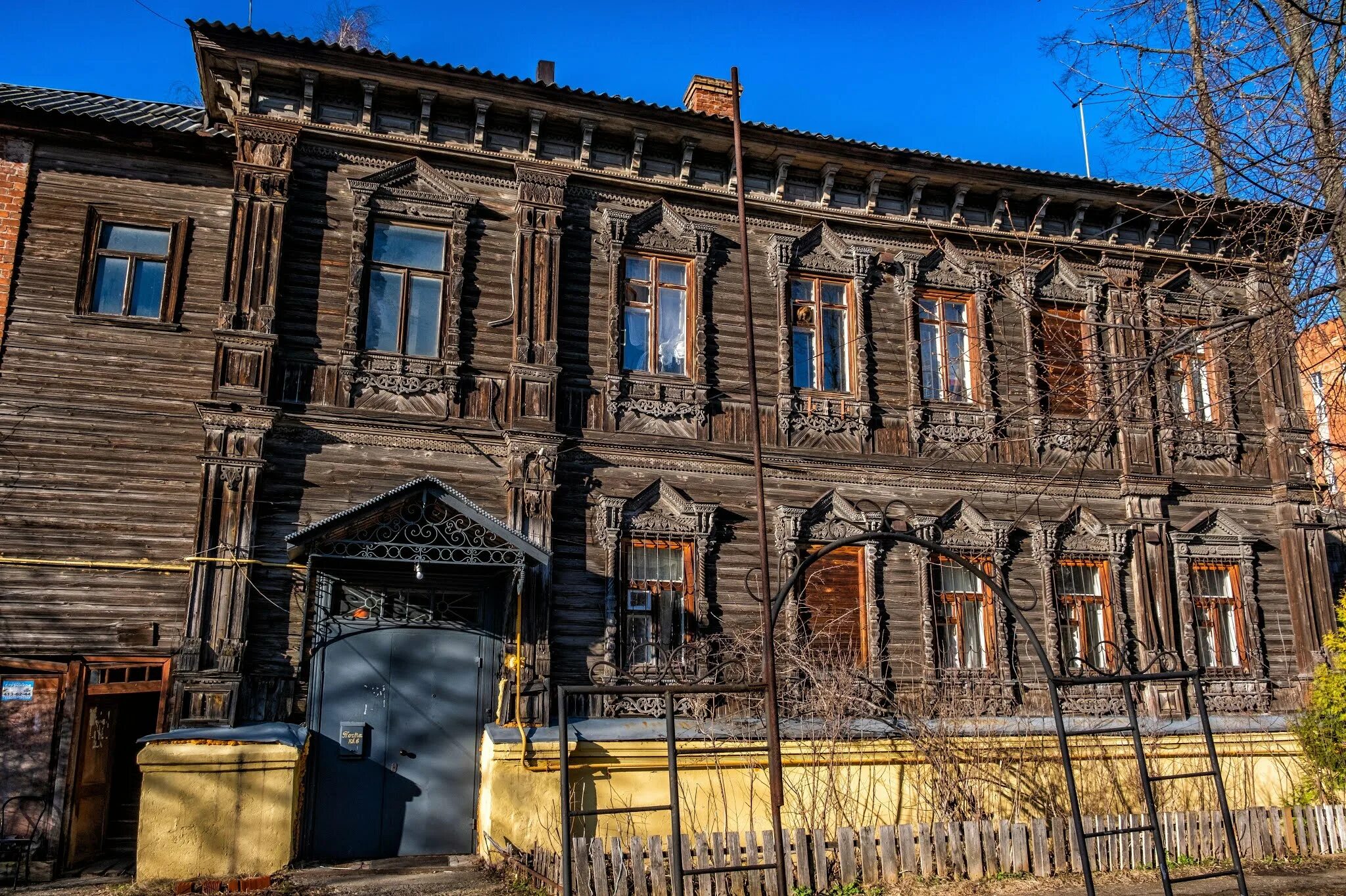 Ул гоголя работа. Калуга ул гоголя. дом на улице гоголя 1 калуга. улица гоголя в гатчине. улица гоголя якутск.