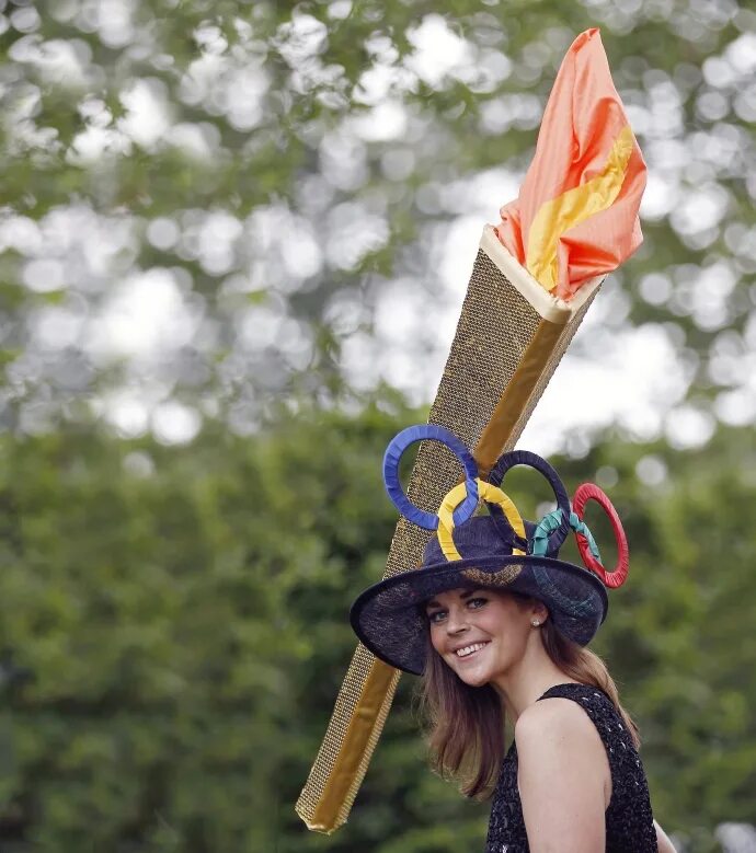 Идея шляпы. Royal ascot hats. оригинальная шляпа. необычные шляпы. сумасшедшие шляпы.