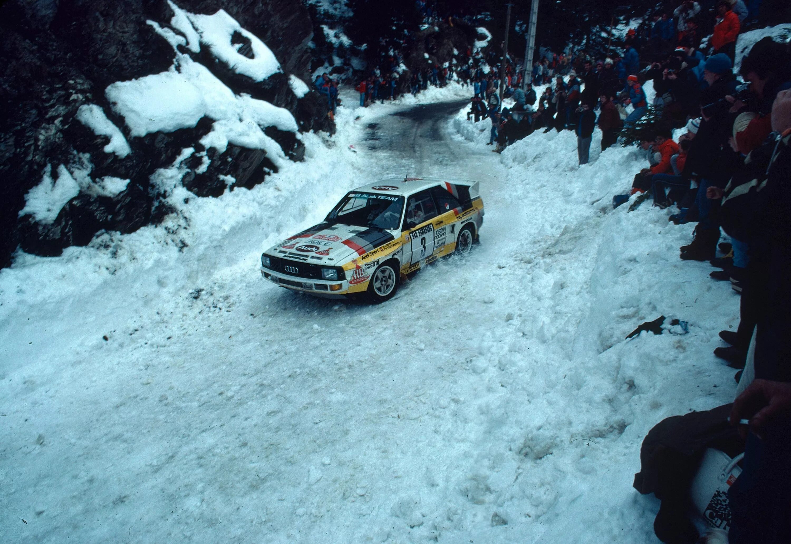 Дорога группы б. Audi Sport quattro Rallye Monte Carlo 1985. Audi quattro s1 ралли. Ауди кватро ралли 1985. Audi Sport quattro.