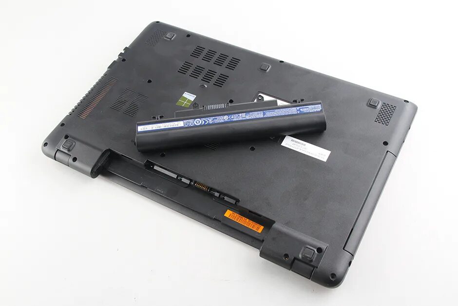 Aspire v3 571g аккумулятор купить. Acer e5-571g. Acer Aspire e1-572 Battery. Aspire e15 SSD. Acer Aspire e5-571.