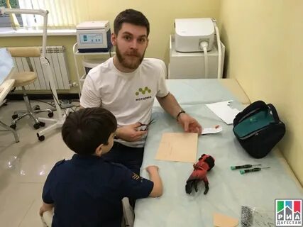 Родился без кисти