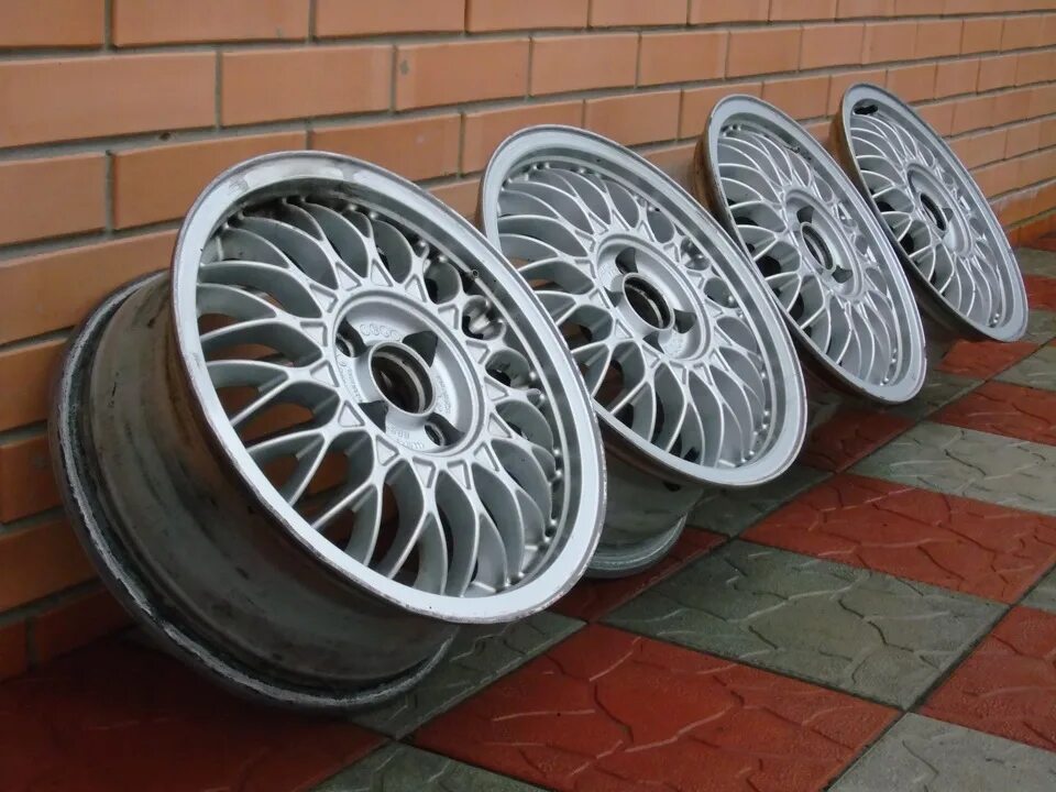 Volk racing gr-n r15 rays. Кованые диски r15 4x100. Кованые диски r15 4x100. Слик l193 r14. Слик r15 4x98.
