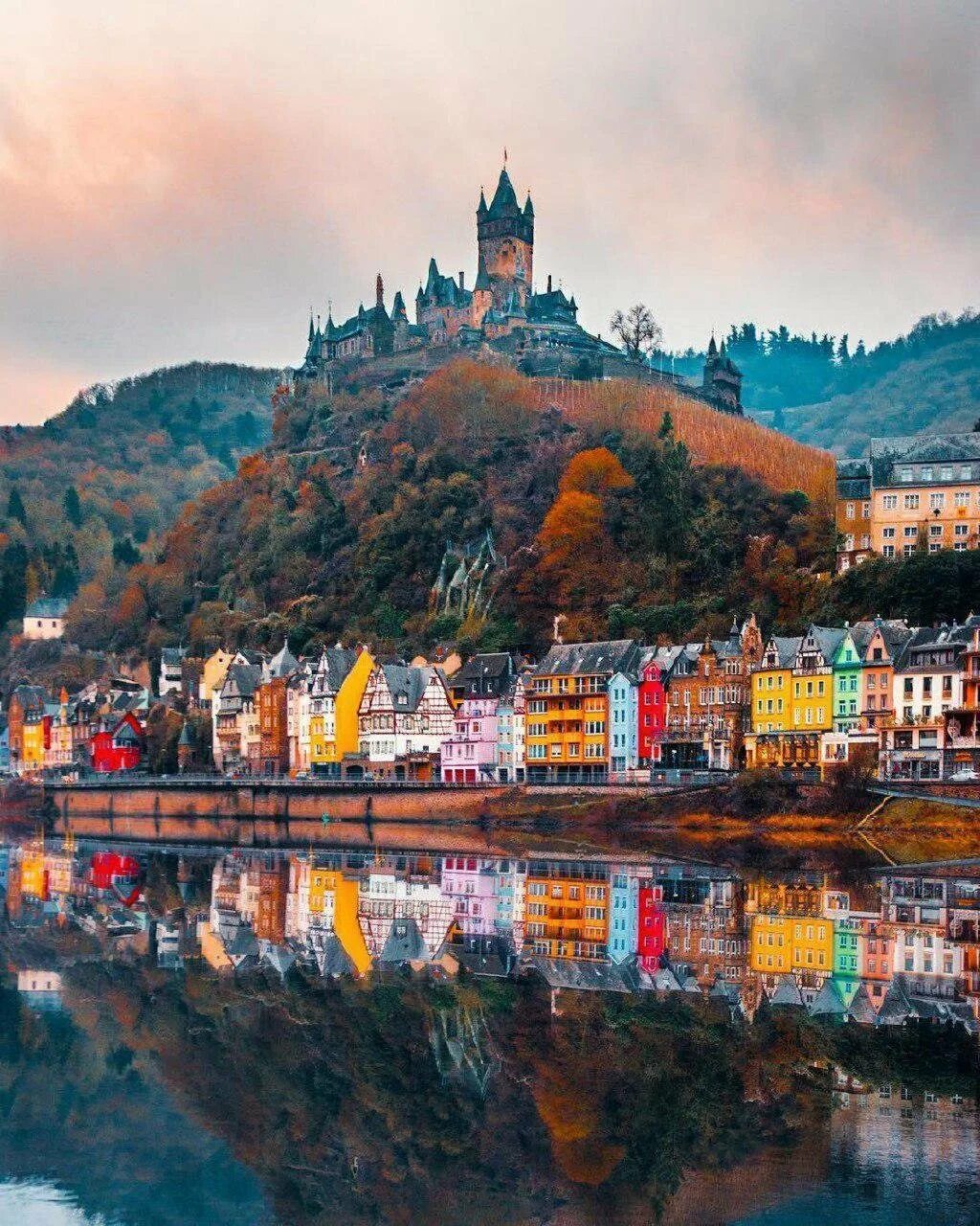 Алмания. Cochem Германия. Cochem Castle Германия. Город Кохем. Кохем на Мозеле.