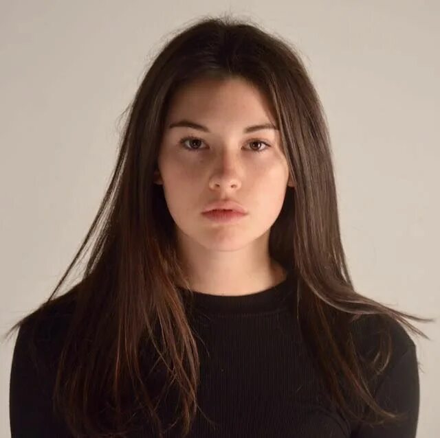 Грейси абрамс. Грейси эйбрамс. грейс абрамс. gracie abrams в профиль. тейлор груббс.
