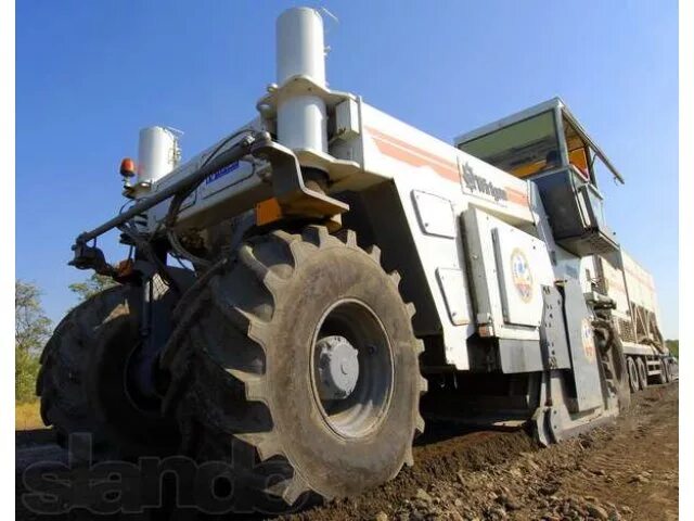Ресайклер техника. Ресайклер wirtgen wr 240. ресайклер wirtgen wr 2500. ресайклер дортранссервис. ресайклер-стабилизатор грунта wr 240i, 2025 г.в..