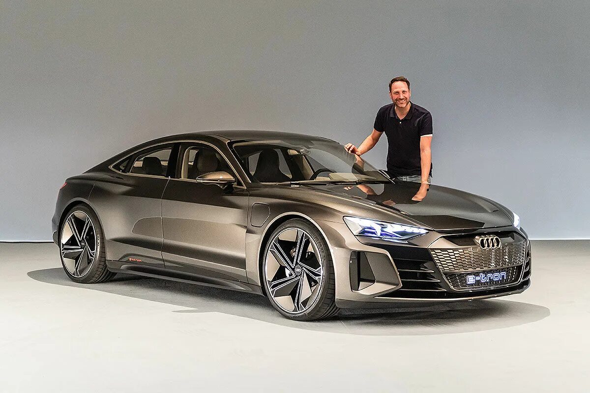 6 новая модель. Audi e tron 2021. Audi e-tron gt 2021. Audi e-tron gt Concept. Audi e-tron Concept 2022.