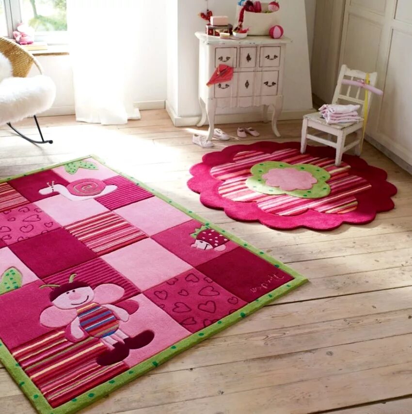 Ковер lorena canals круглый. Ковер в комнату. Ковер в детскую спальню. Детский ковер для девочки. Детский ковер paco home stars.