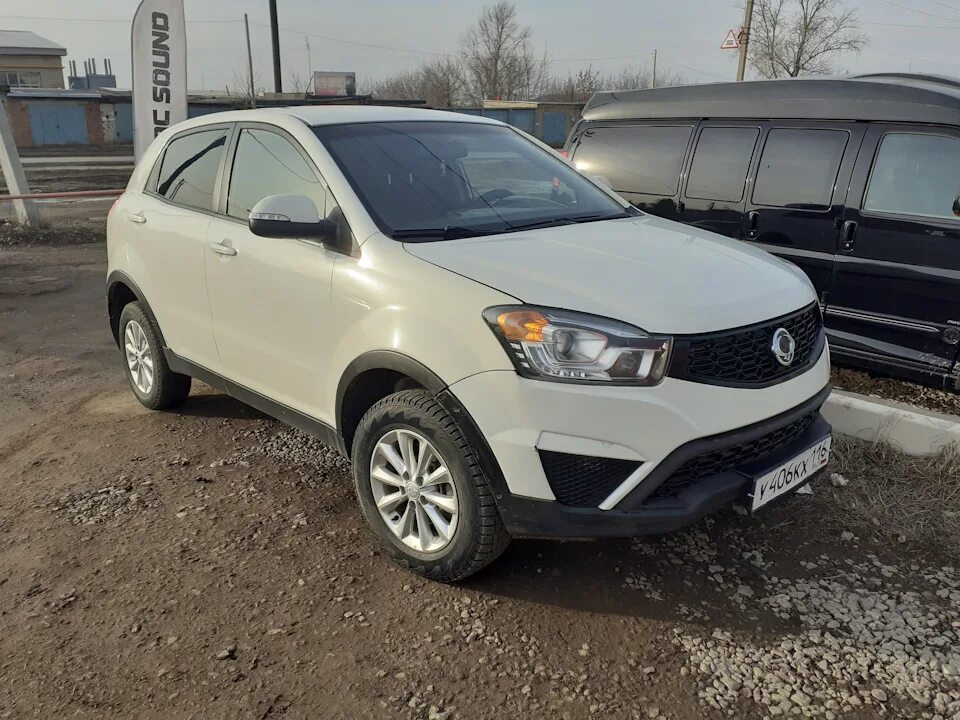 Саньенг Актион спорт 2014. SSANGYONG Actyon 2014 диски r18. Саньенг Актион 2014 серебристый. Санг енг Актион на 17 дисках. Диск ссангйонг актион