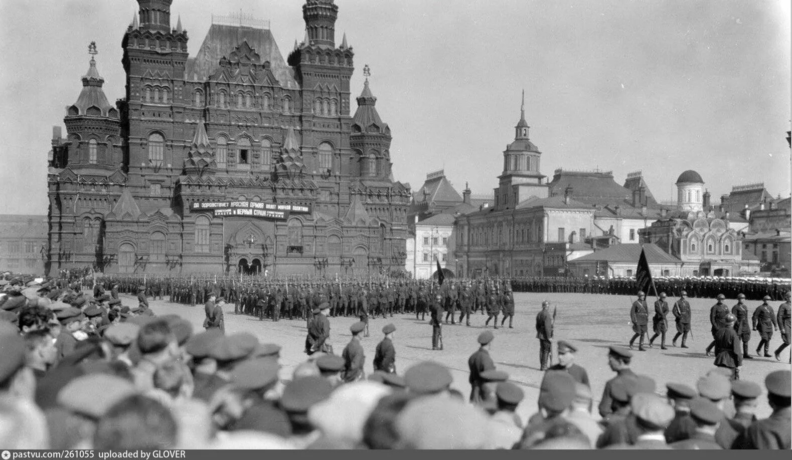 1 мая 1939. Первомайский парад в Москве в 1931 году. Москва на красной площади парад 1931. Парад 1931 года красная площадь. Парад РККА 1939 Москва.