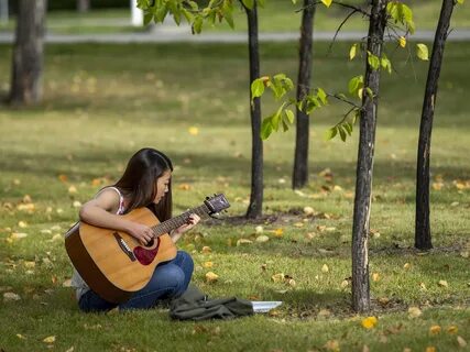 Guitar girl