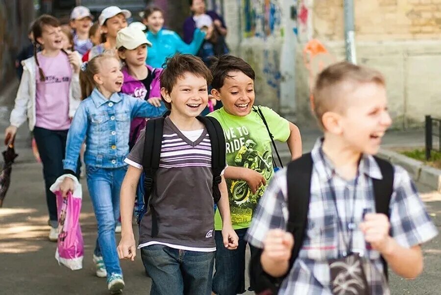 Интересные экскурсии для детей. Куда сходить на экскурсию классом. Куда сходить на экскурсию классом. Экскурсии для детей в москве. Смотровая москва-сити 360.