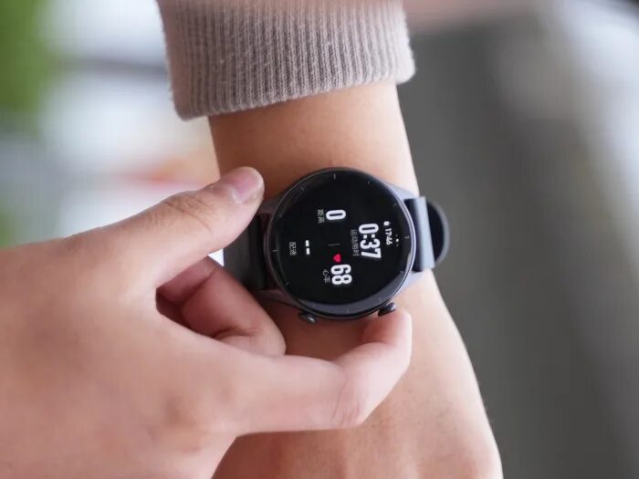 Часы amazfit a2319. Amazfit GTR 3. Amazfit Active a2211. Внешний датчик пульса Amazfit GTR 3. Gt3 Pro Limited Amazfit на руке.