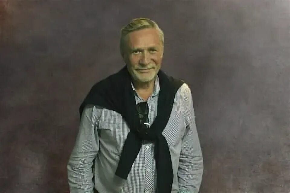 Сколько исполнилось актеру александру михайлову. Сколько исполнилось актеру александру михайлову