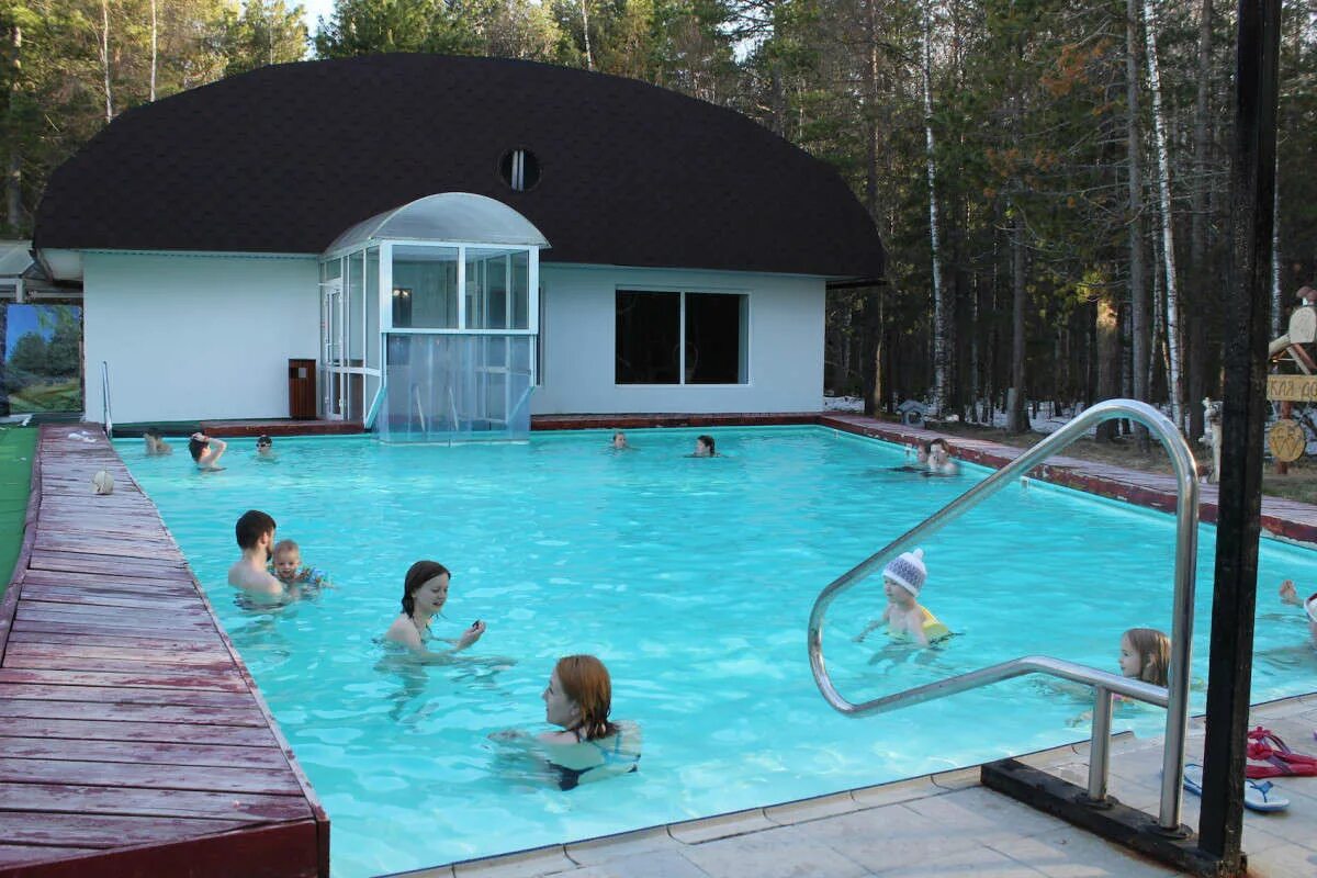 Банный дворик в ханты-мансийске. Югорская долина ханты-мансийск бассейн. Баня банный дворик, ханты-мансийск. Банный дворик улан-удэ. Югорская долина банный дворик.