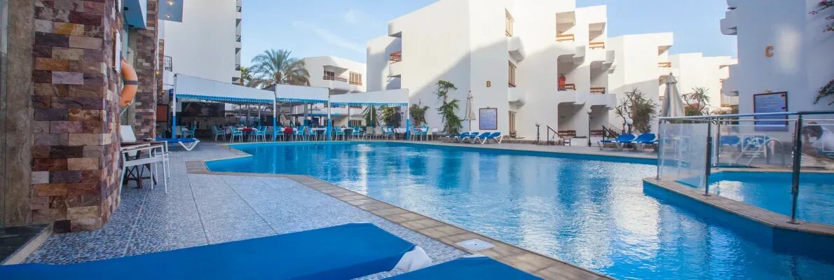 Marlin inn azur resort отзывы. Отель Марлин Хургада Египет. Marlin Inn Azur Resort 4 Египет Хургада. Отель Marlin Inn Египет. Отель в Хургаде Dessole Marlin Inn.