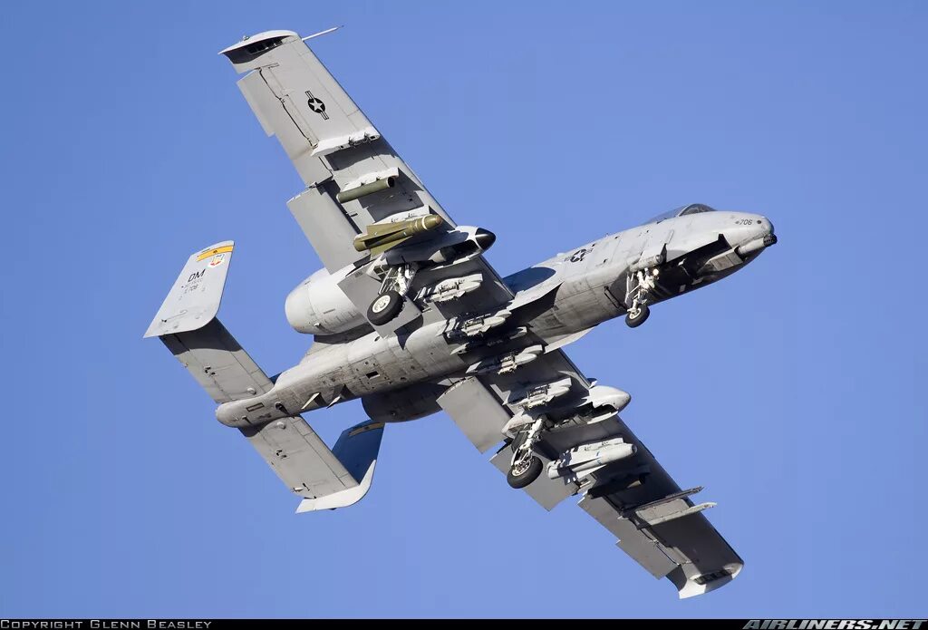 A10 c. A-10a "Thunderbolt II". A-10c Thunderbolt. Fairchild Republic a-10 Thunderbolt II. Штурмовик a-10c Thunderbolt II.