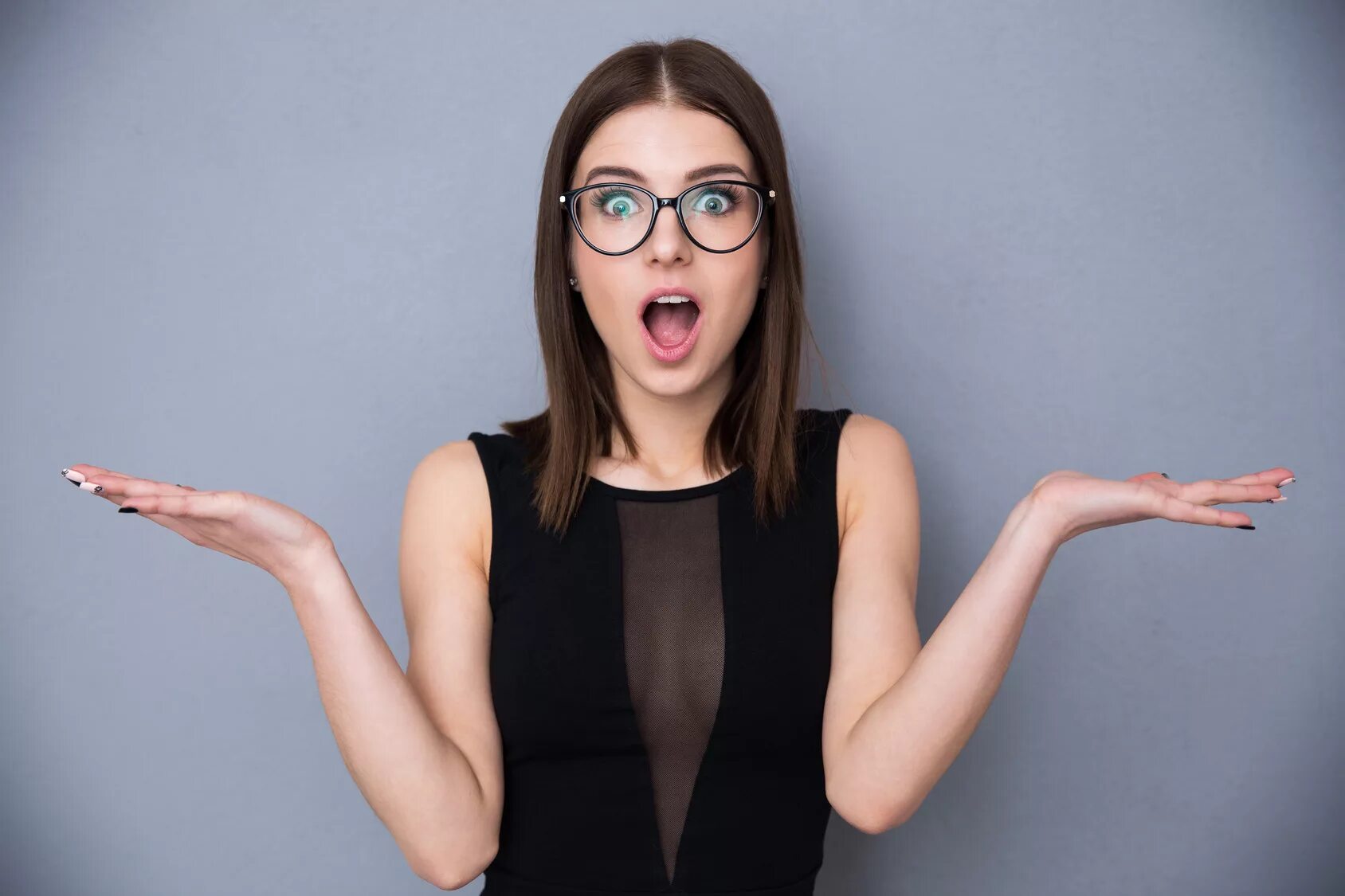 Удивленно спросил. Девушка в шоке. Удивленно спросил. Девушка эмоции. Удивленно спросил.