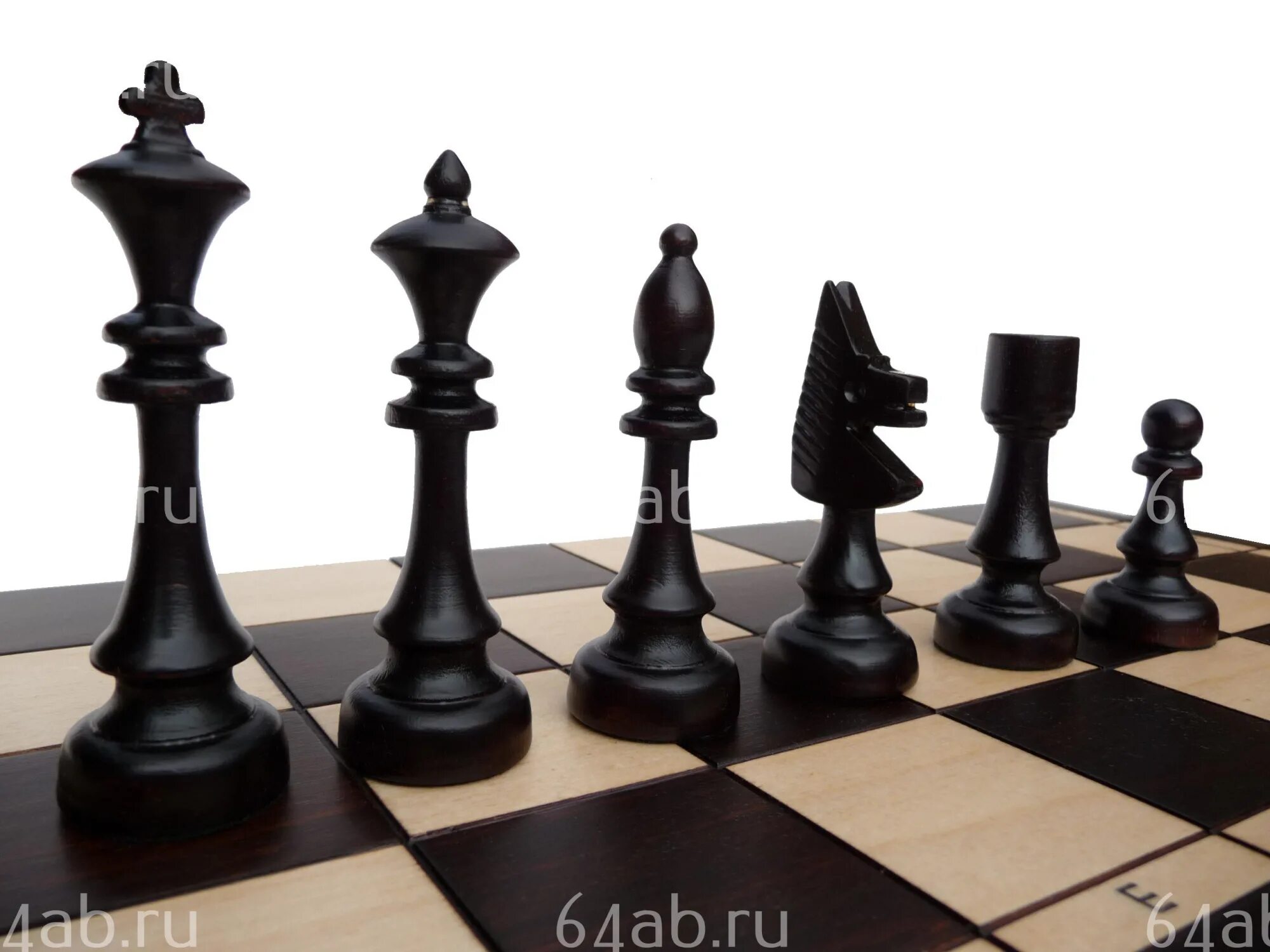 Фишки в шахматах. Фишки из шахмат. шахматное поле с фигурами. шахматный набор world chess champion set.
