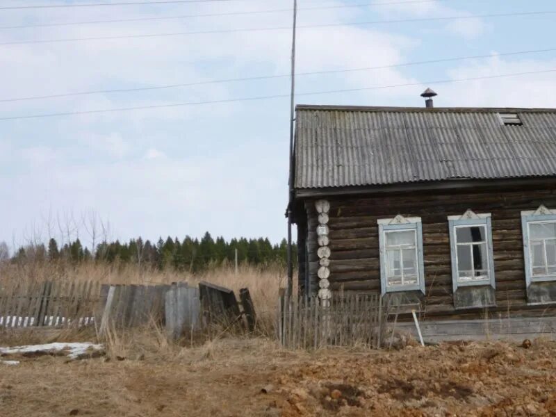 Красногорское Исетский район Тюменская область. Село Красногорское Исетского района. Деревня Лялинцы Удмуртия Красногорский район. Деревня Захватай Удмуртия Красногорский район.