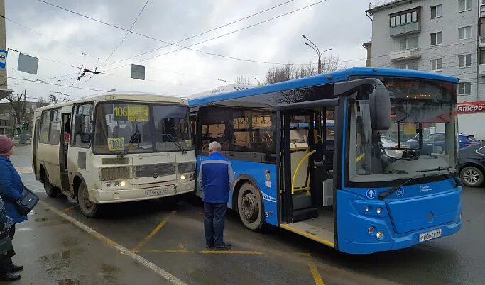 Два автобуса. Два автобуса