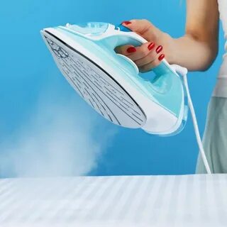 Как выбрать утюг с хорошим отпаривателем