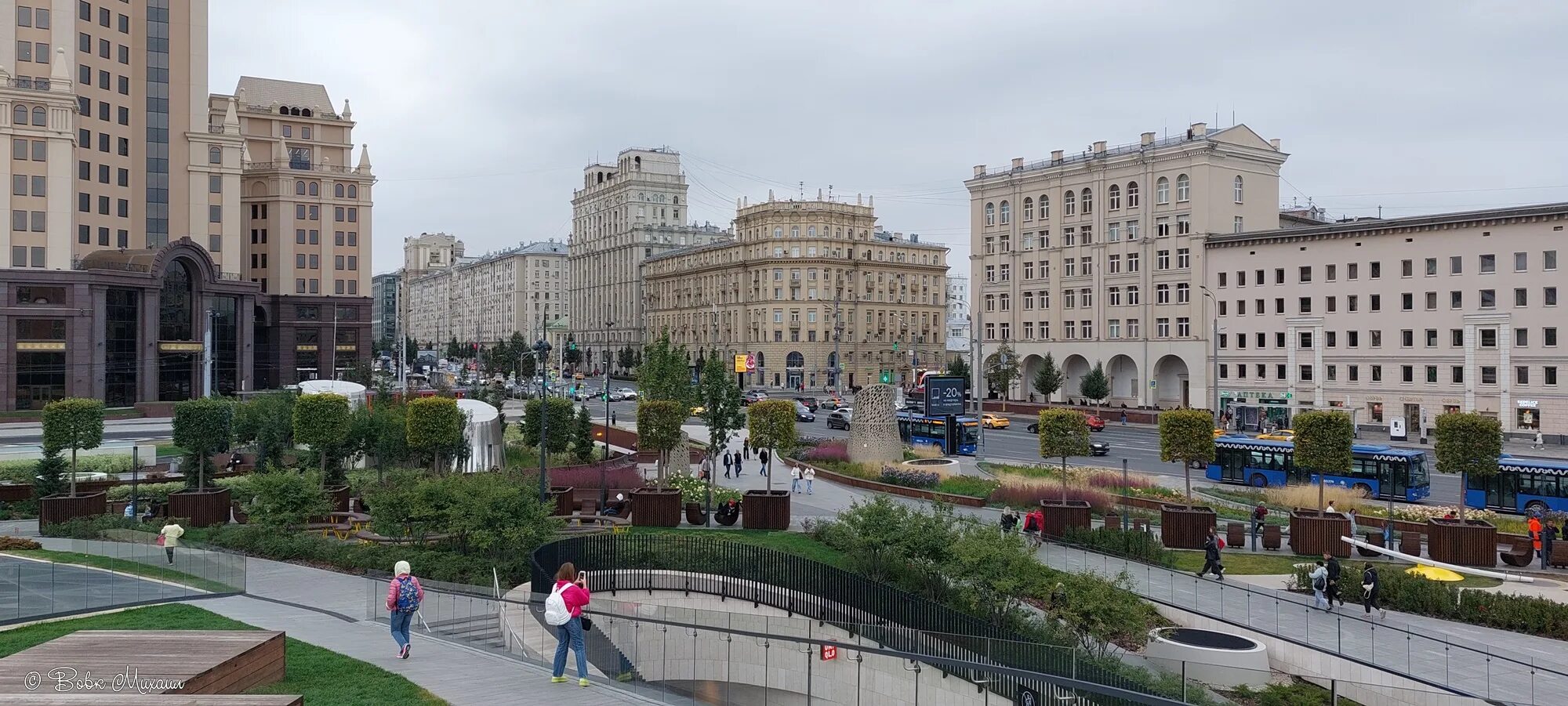 Площадь павелецкого вокзала. Парк на Павелецкой площади. Павелецкая площадь 1980. Ландшафтный парк на Павелецкой площади.