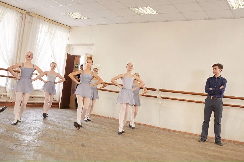 учитель хореографии. ученик хореографа. учитель хореографии. спортивные танцы для детей. ученик хореографа.