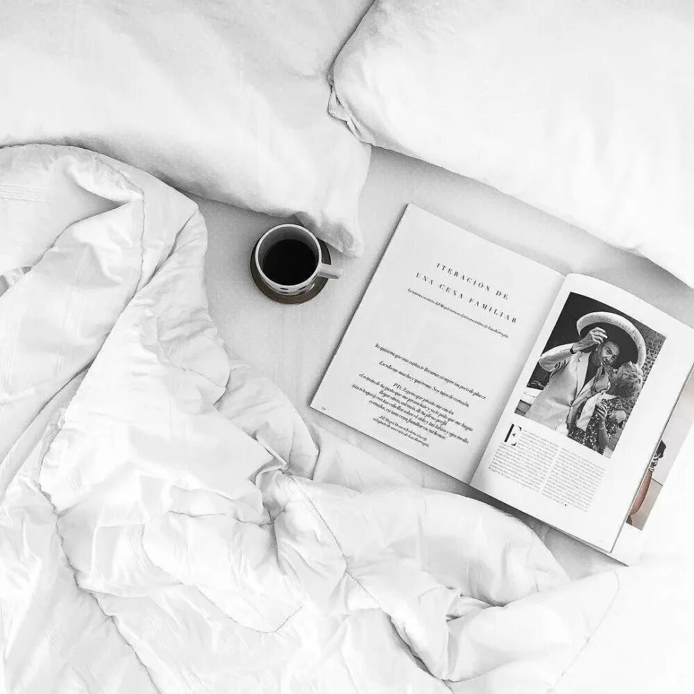 Белый визуал. Флетлей планшет. Черно белый визуал для инстаграм. Белый визуал. Эстетика белого цвета.