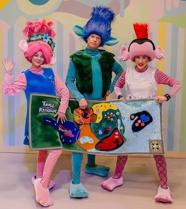 Костюмы для аниматоров. Мульти аниматор. Ути мульти аниматоры. Аниматоры на детский праздник. Аниматоры для детей.