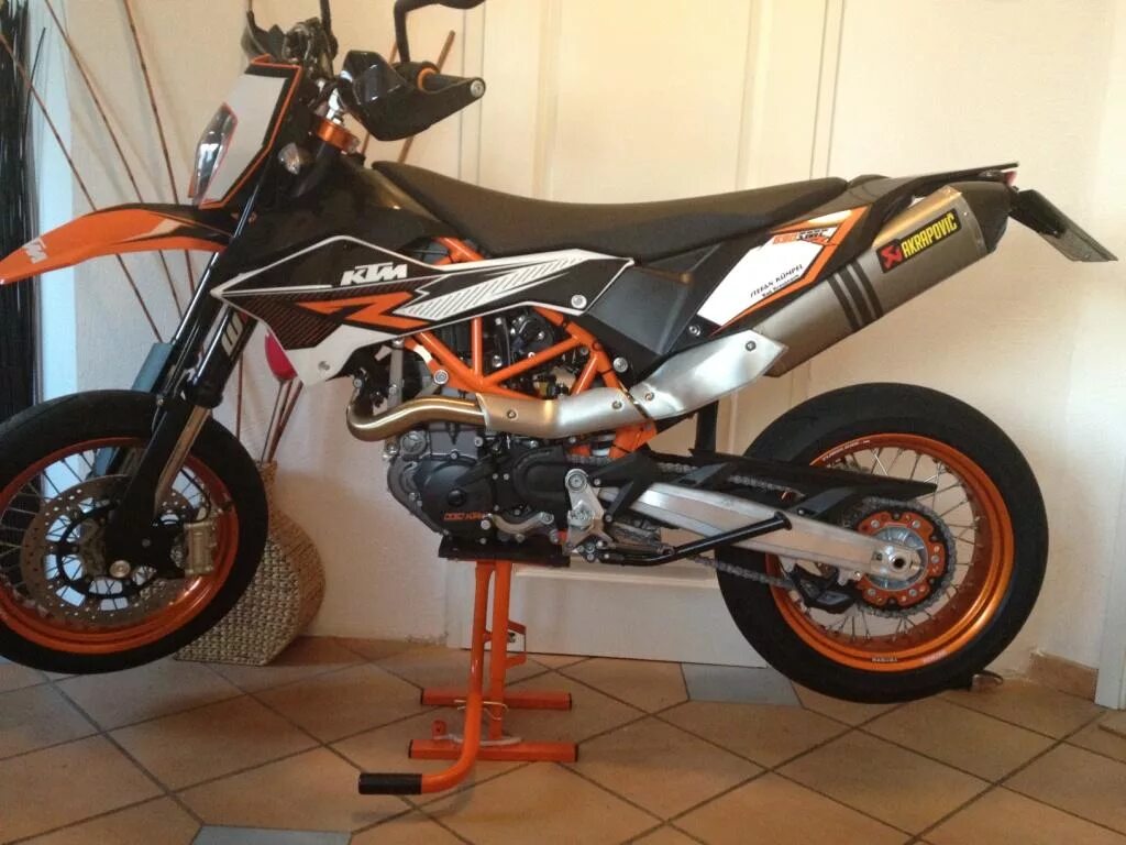 Ktm smc r. Ктм 690 smc r. ktm 690 smc r 2012. ktm 690 smc r 2013. ktm 690 smc 2011.