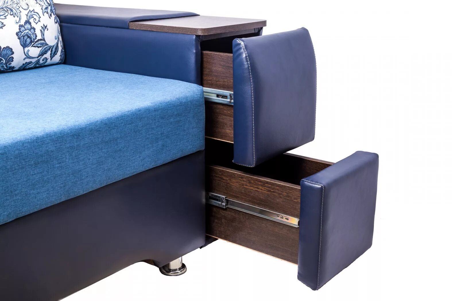 Диван с выдвижным столиком. Диван бруклин квартет. Диван "фаворит" 2. Hoff угловые диваны дельфин. Диван бруклин прямой со столиком с ящиками.