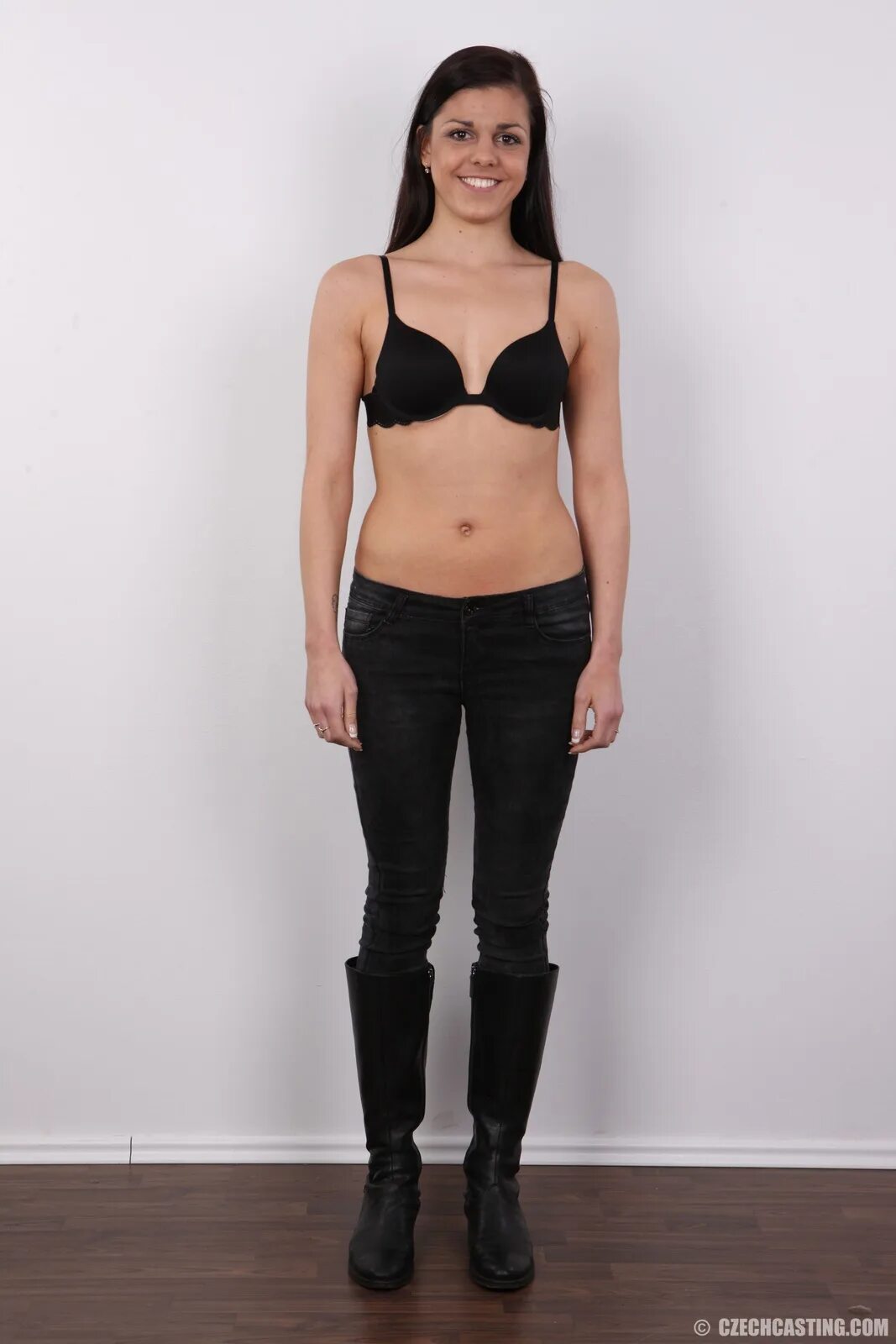 Кастинг некрасивых. Кастинг некрасивых. Каролина 3943 чешский кастинг. Чешский кастинг сильвия 3649. Яна акишева чехия кастинг.