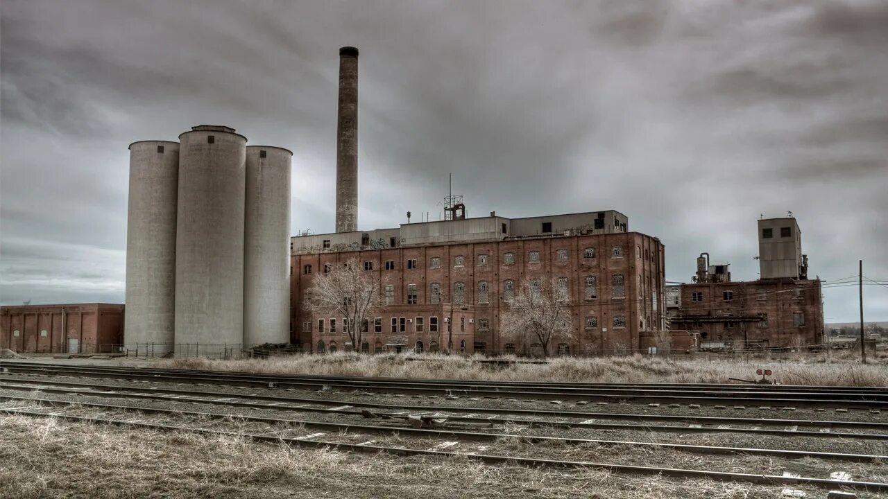 Factory close. Фабрика без людей. покинутый завод с высоты. closed factory. old company.