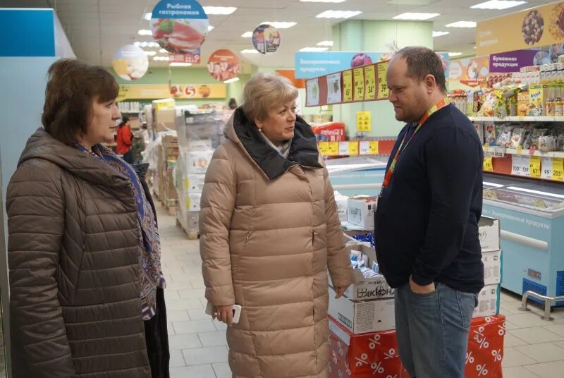 Пенсионный ртищево. Рынок Ртищево. Администрация Ртищево. Подслушано в Ртищево Ольшанка. Директор рынка Ртищево.